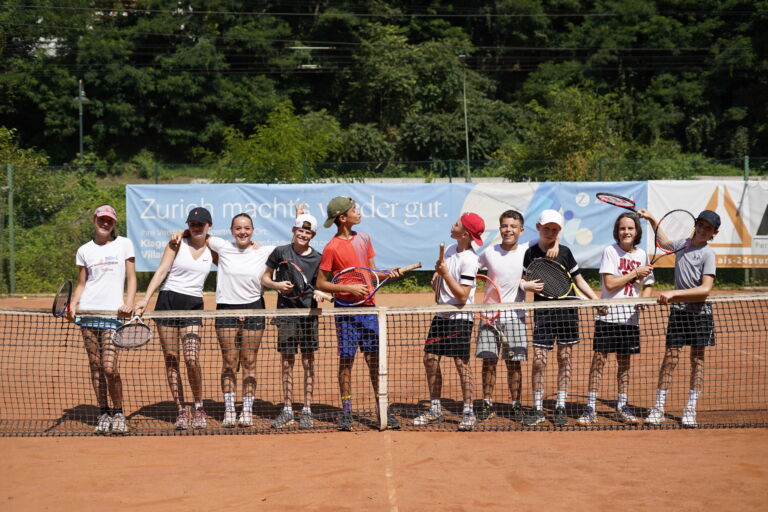 Sommer, Sonne, Tennis & Beachvolleyball 