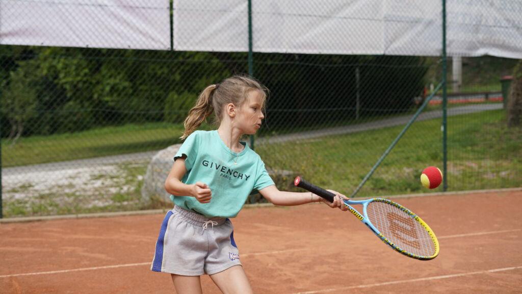 Tennis in unseren Sommersportwochen