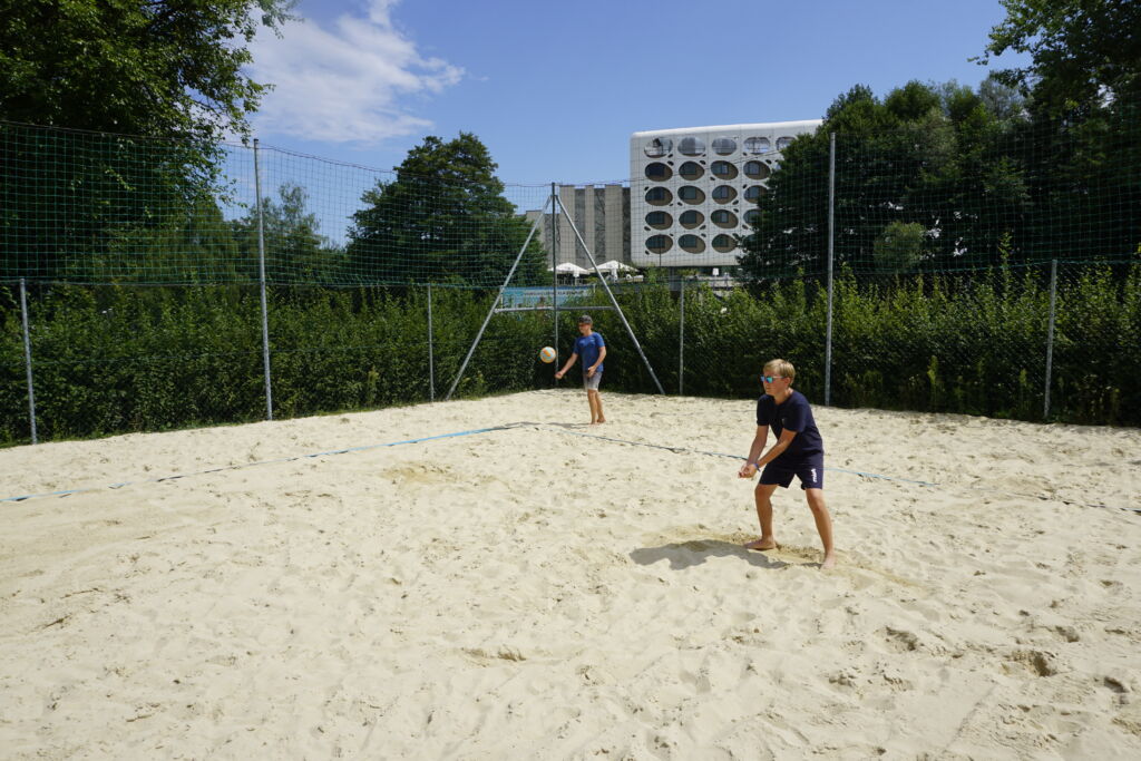 Aufschlag Beachvolleyball