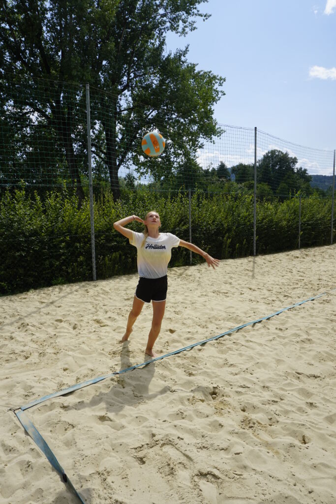 Aufschlag Beachvolleyball